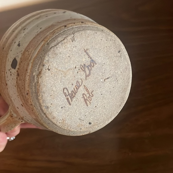 Vintage stoneware pitcher with speckled glaze - Picture 6 of 9